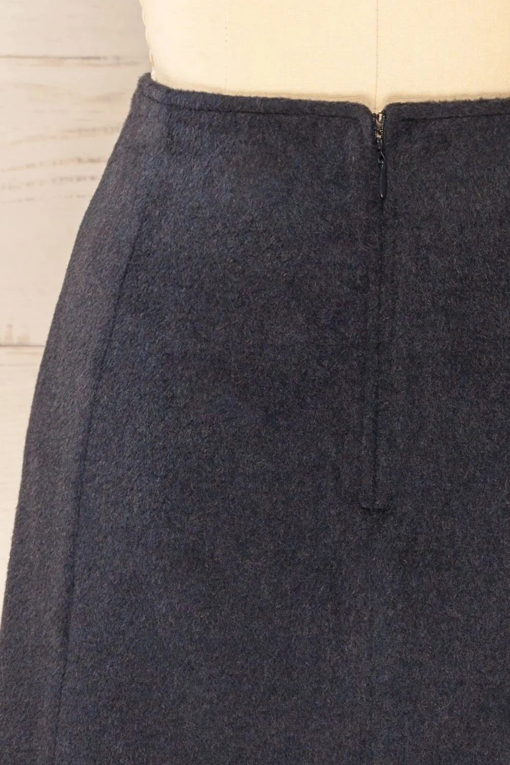 Aberfoyle | Short Felt Navy Skirt w/ Pockets