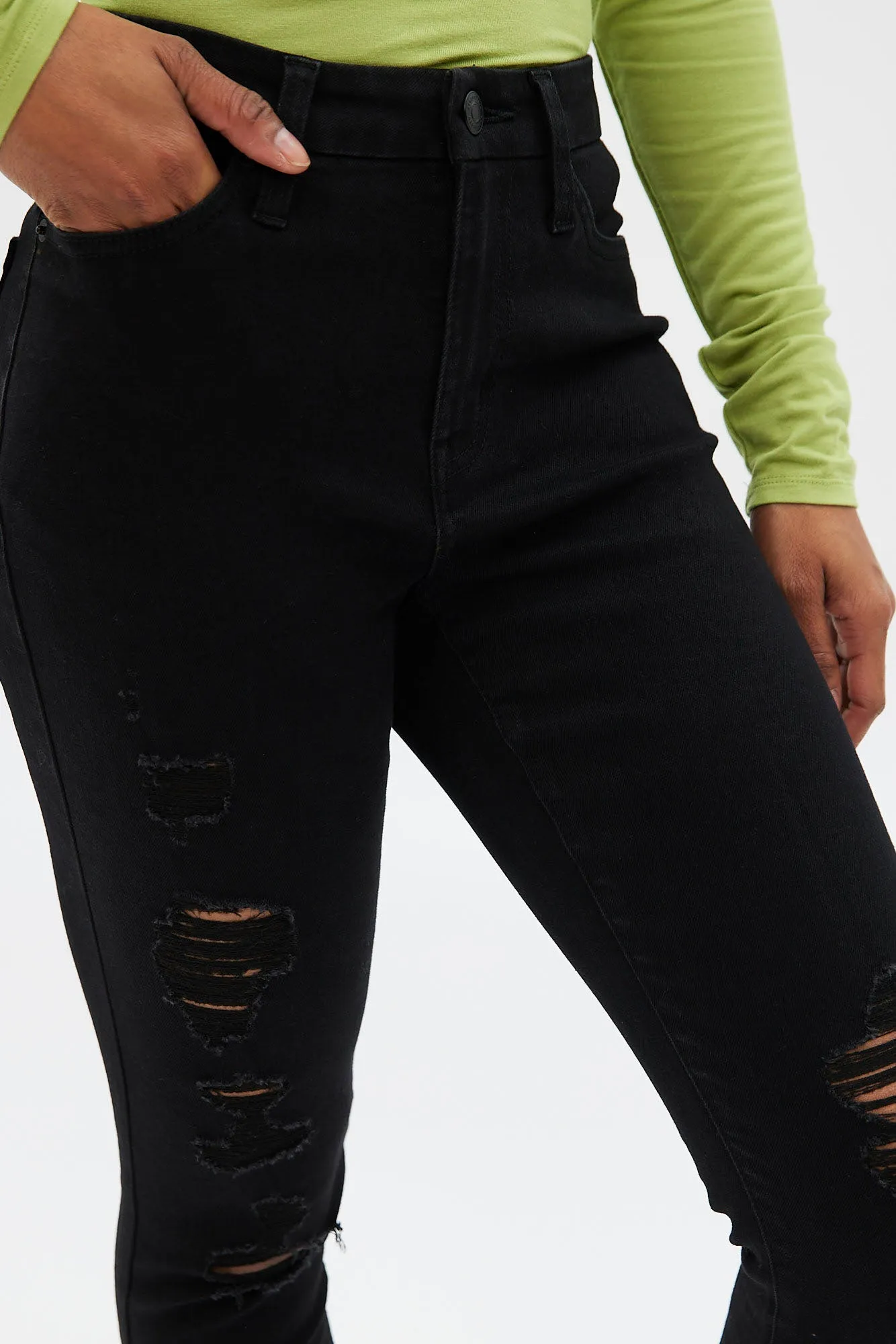 AERO Seriously Stretchy High Rise Distressed Curvy Jegging