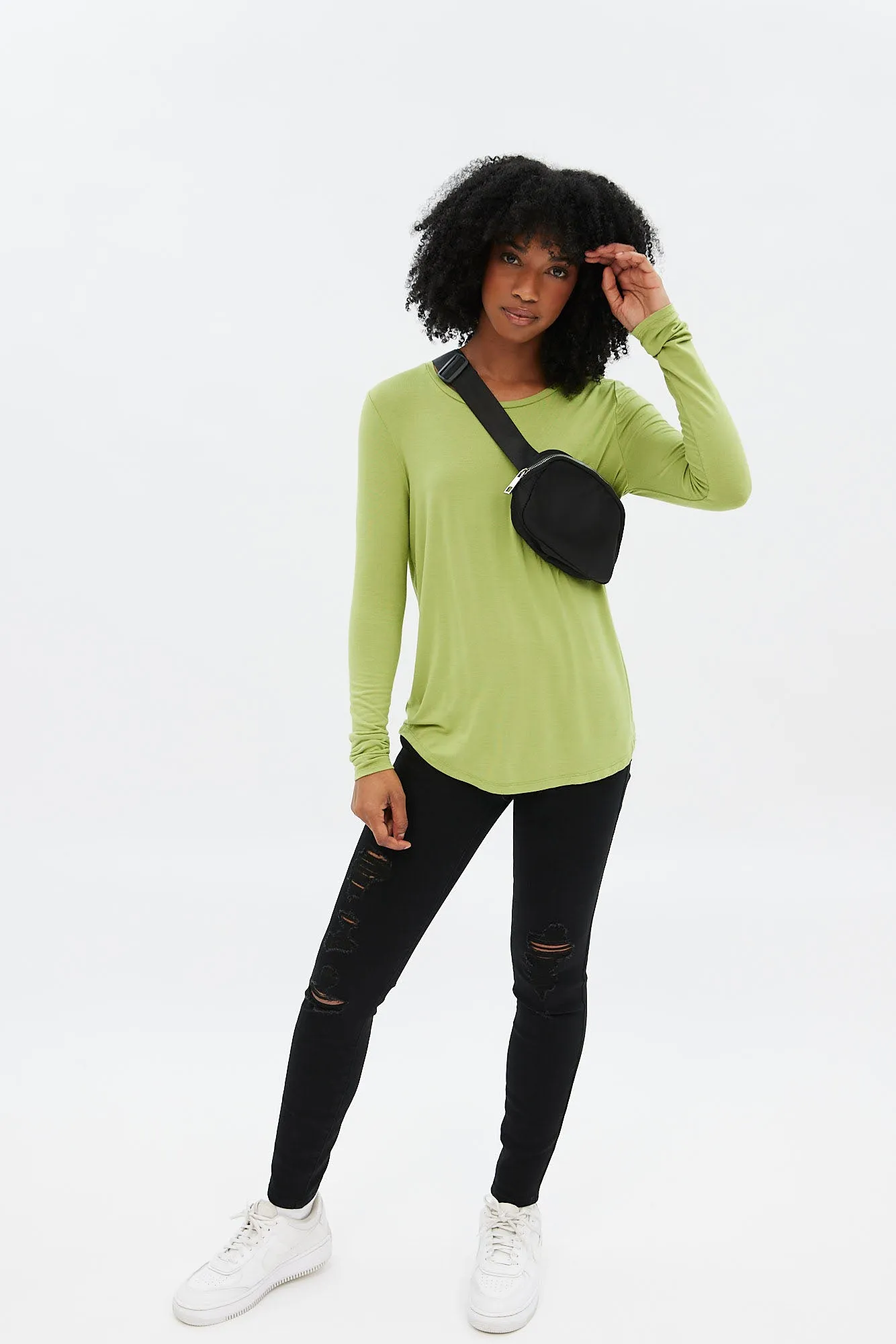 AERO Seriously Stretchy High Rise Distressed Curvy Jegging