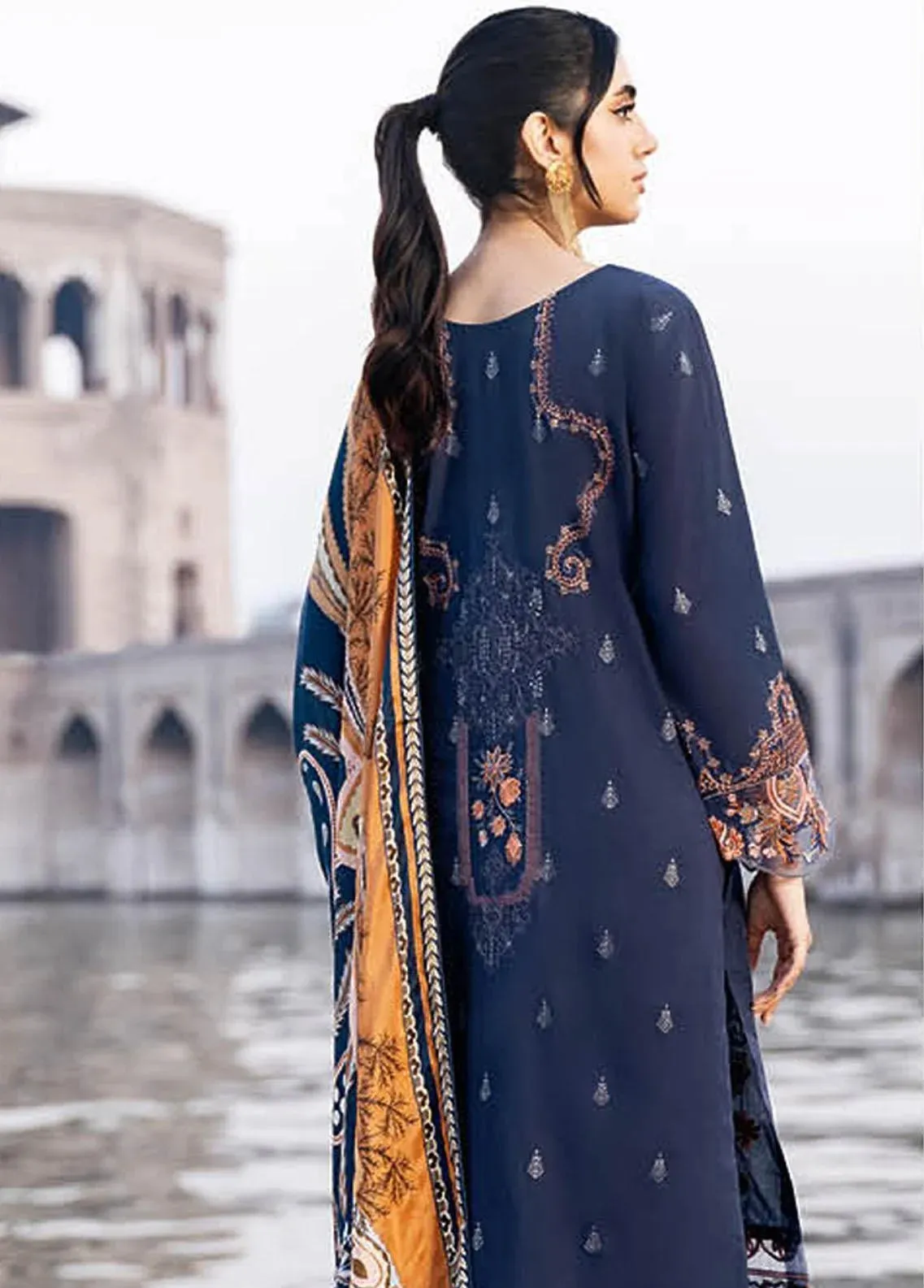 Andaaz By Ramsha Embroidered Lawn Unstitched 3 Piece Suit - 06