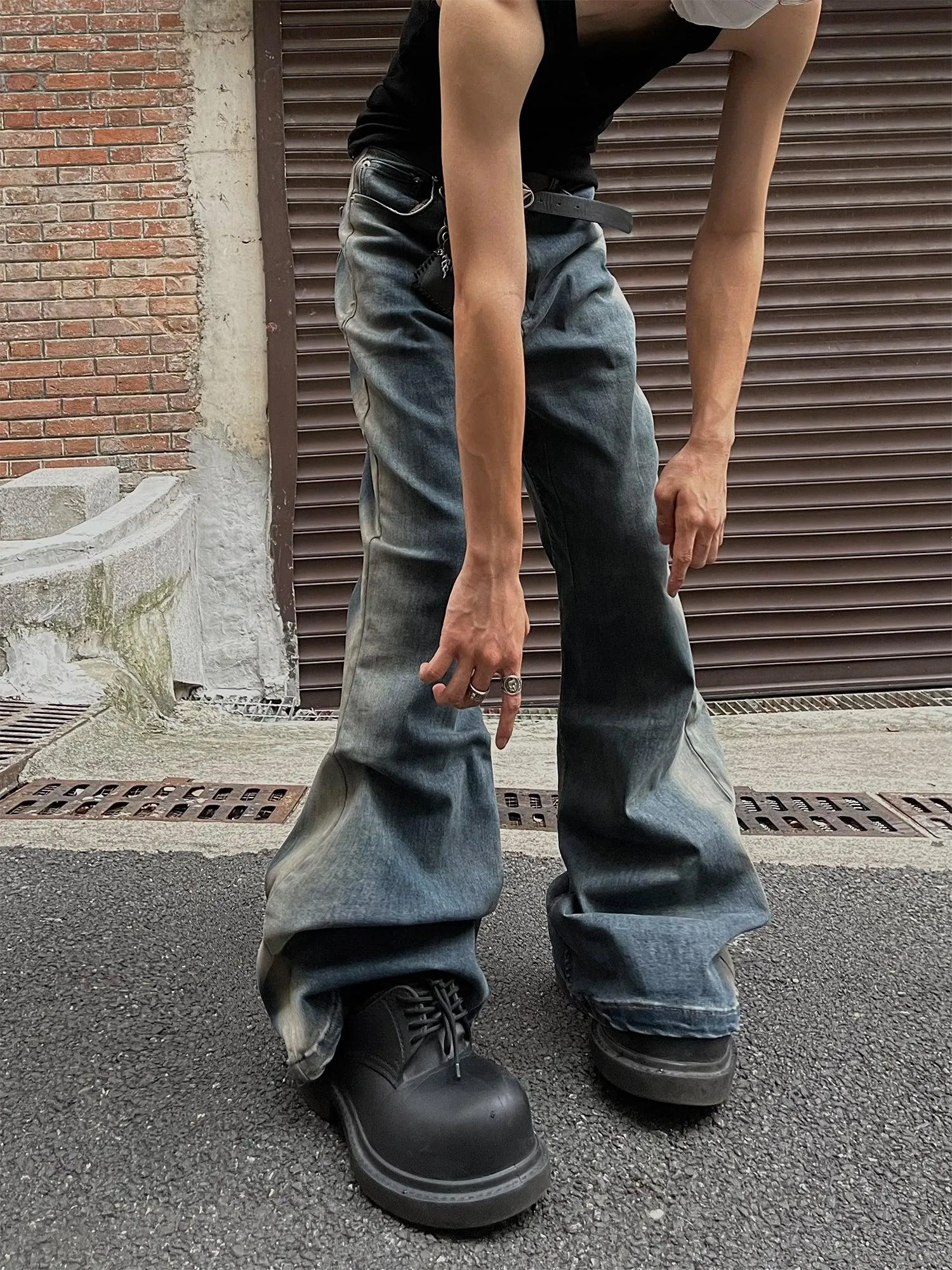 Elastic Side Washed Flare Leg Jeans
