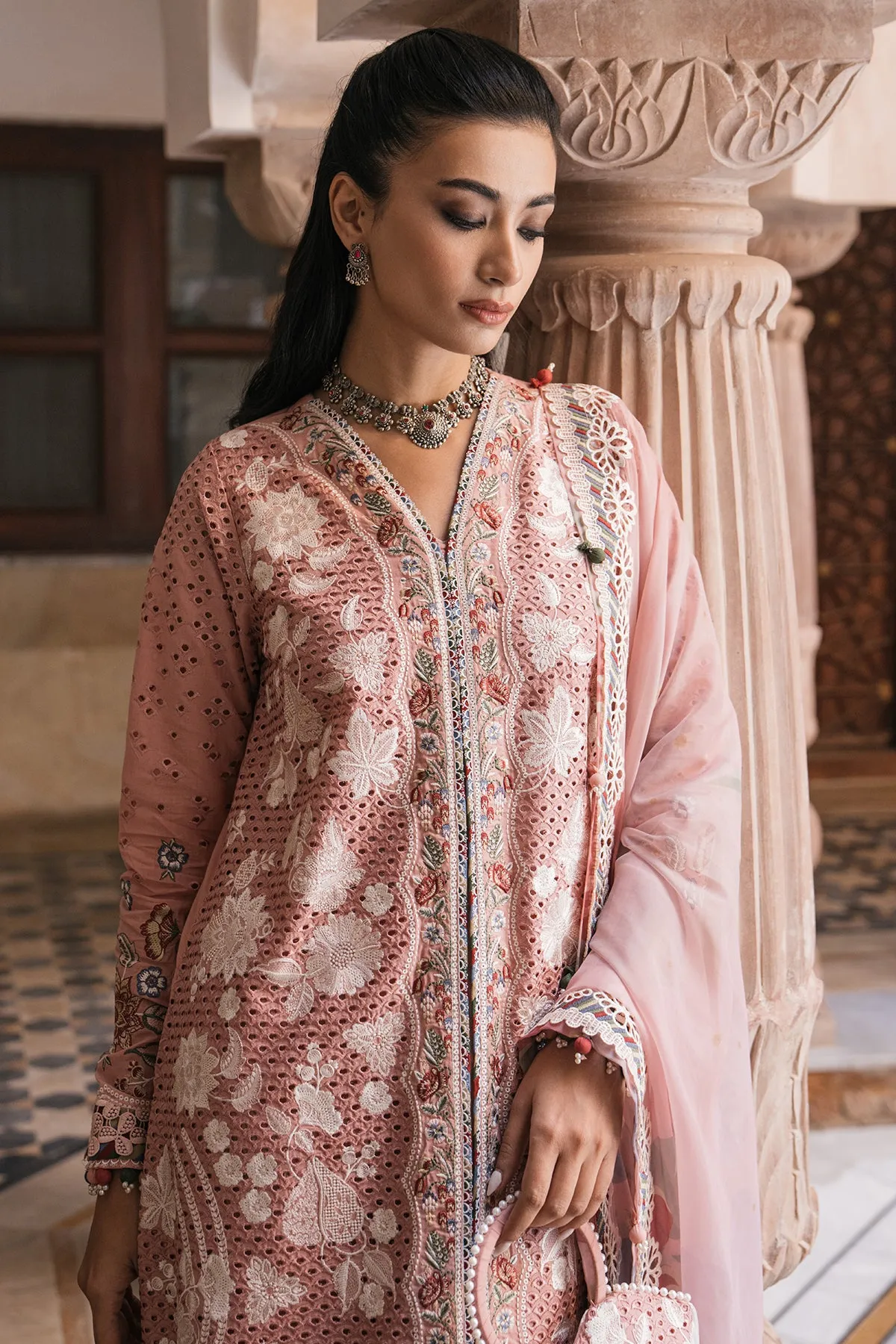 Embroidered Luxury Lawn SL24-D4
