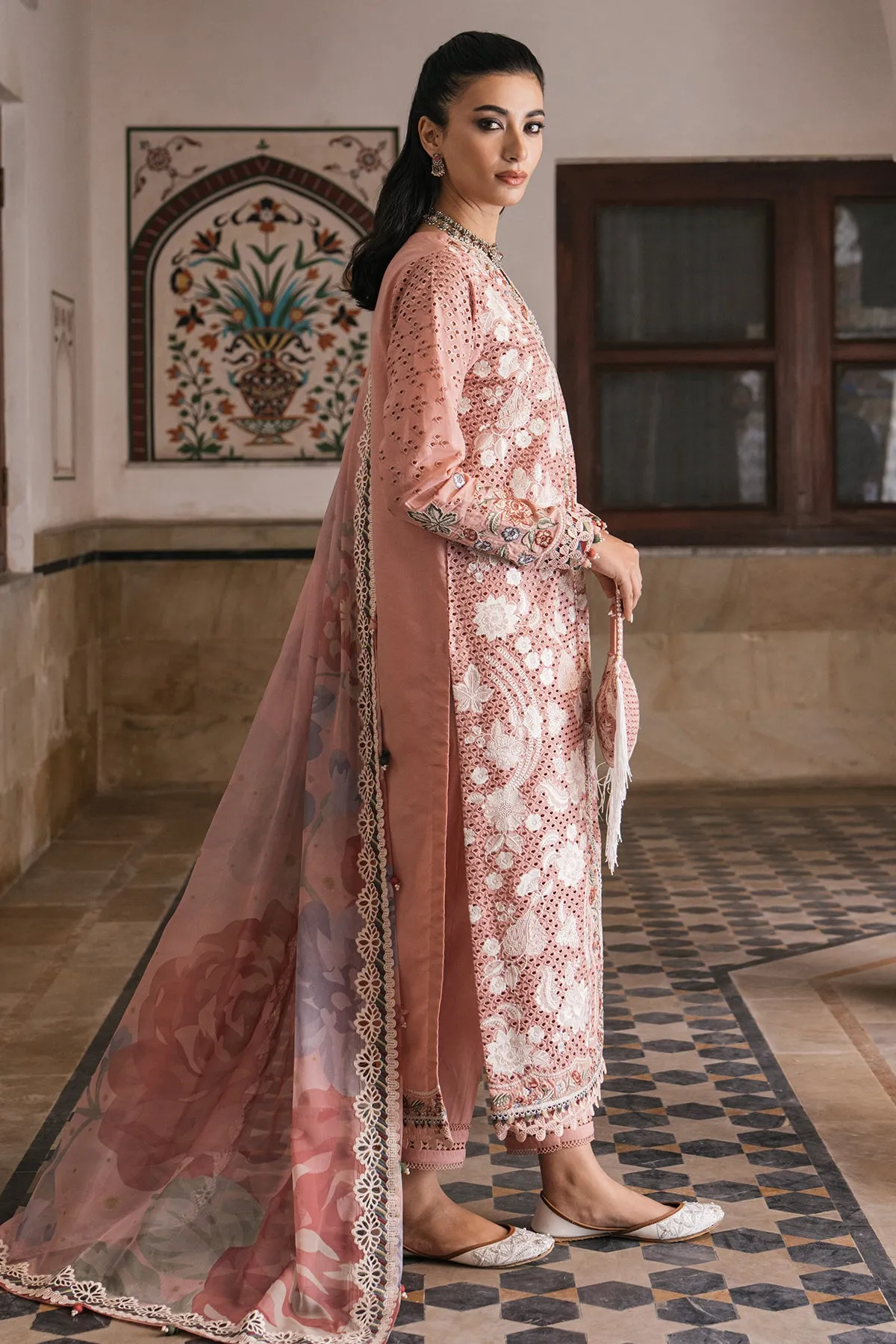Embroidered Luxury Lawn SL24-D4
