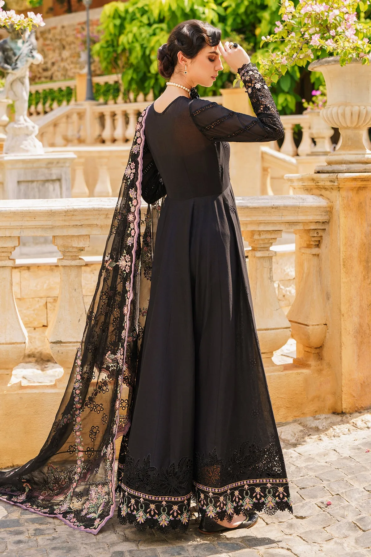 EMBROIDERED SWISS LAWN  SL12-D06