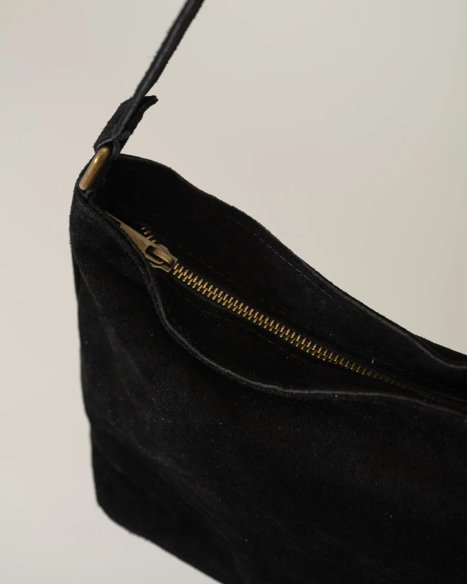 Karin Suede Bag Black