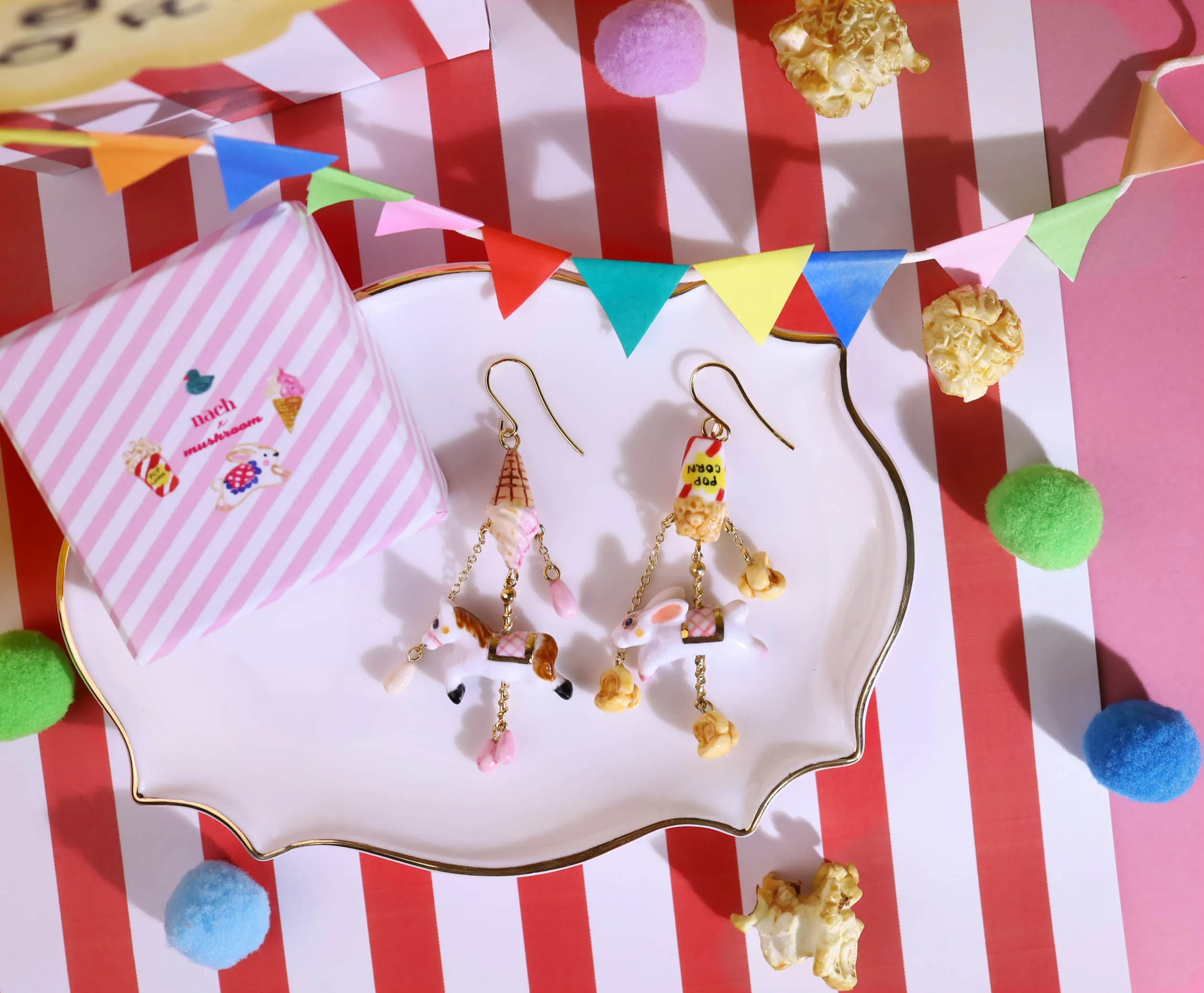 NB - MR23J003 Funfair horse & rabbit earrings